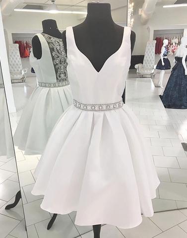 pretty white prom dresses