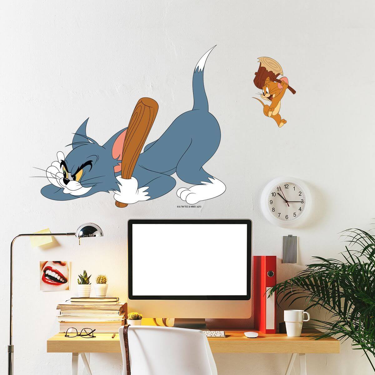 nogmaals Berucht Verlichting Tom & Jerry: Tom & Sneaky Jerry Licensed Wall Sticker