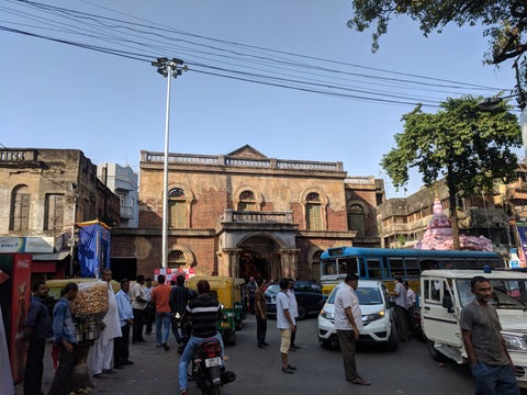 Old Bengal house pandal from street
