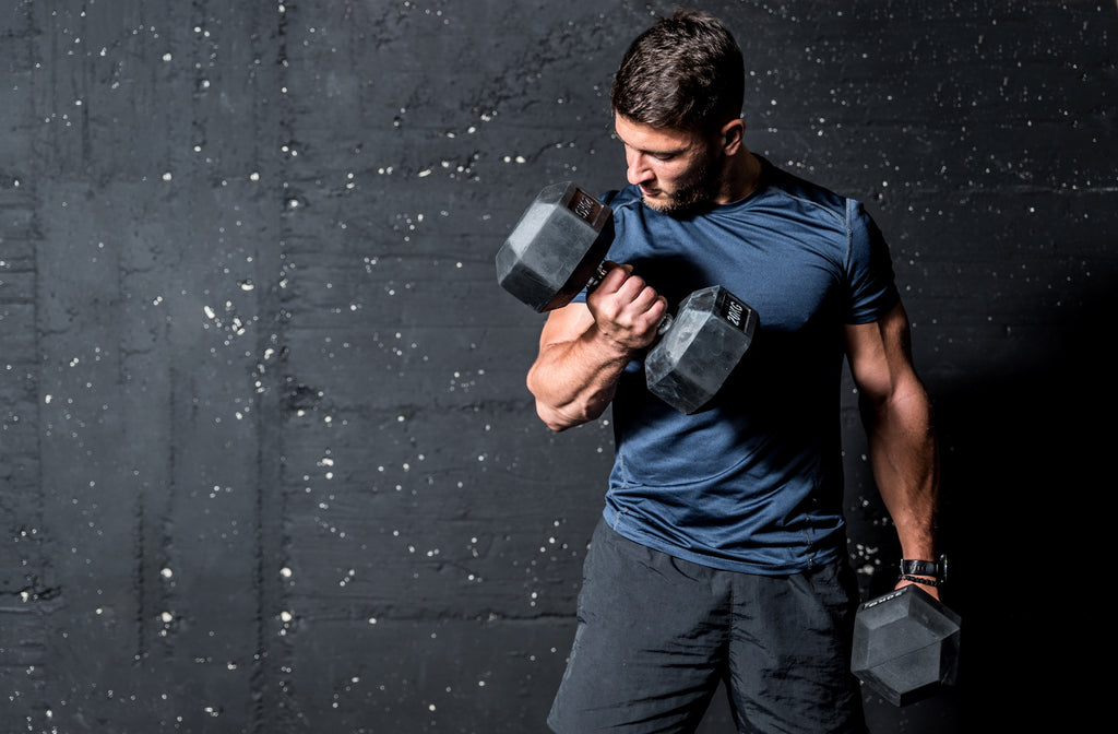 7 Of The Best Bicep Exercises With Dumbbells For Bigger Arms 0185