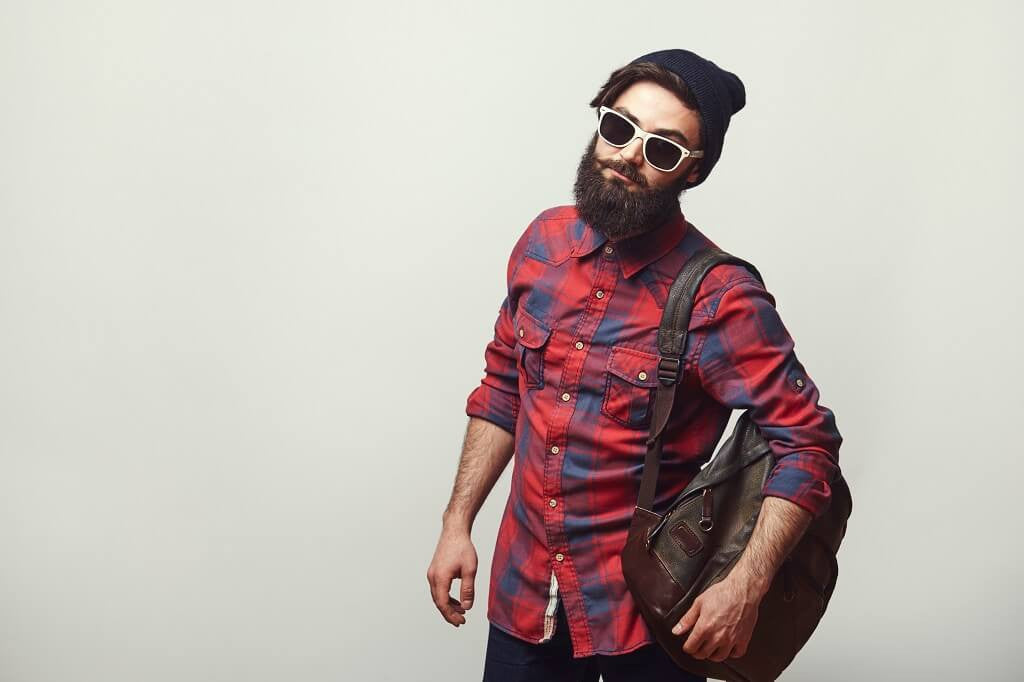 Moisturize your dry skin under beard by following a beard grooming routine