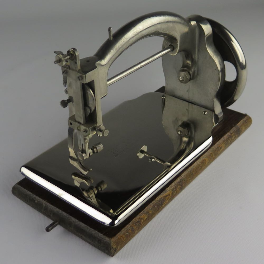 Ideal Sewing machine