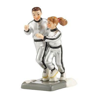 Dept 56 Snow Village 2014 Todd & Margo #4036580 NIB FREE SHIPPING OFFER