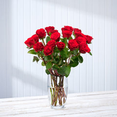 L'amour 24 red roses postabloom