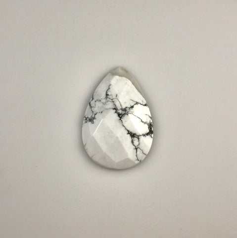 Howlite Gratuity Stone