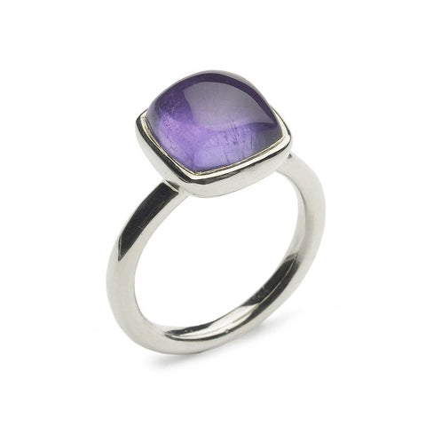 Amethyst cabochon ring in white gold