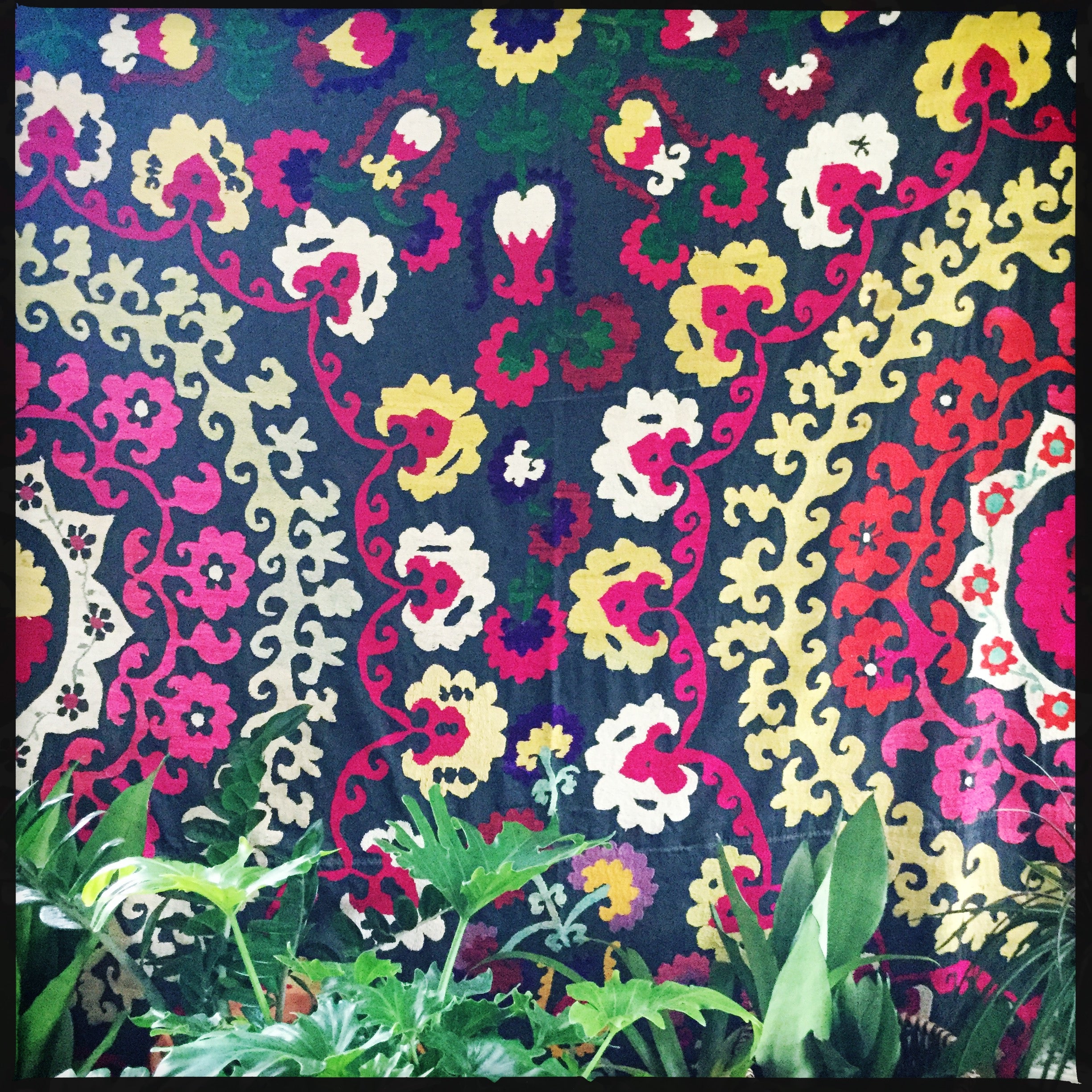 SOLD‼️Amazing VintageSilk Uzbek Tablecloths, Suzani Embroidery - Honorooroo Lifestyle