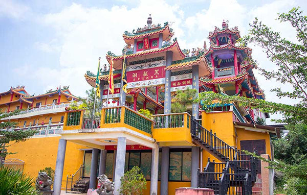 10 Family-Friendly Attractions to Visit in Johor  - Black Dragon Cave Temple 