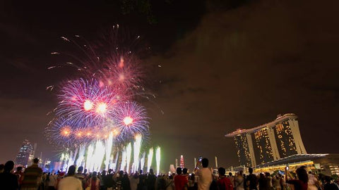 Things to do this Weekend: Top 6 Places to Watch New Year’s Fireworks with you LOs! - The Lawn