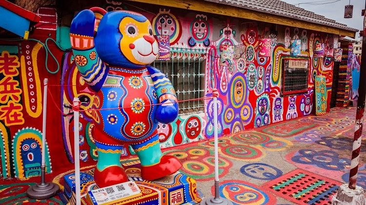 6 Places in Taichung to Visit with Your Family - Rainbow Village