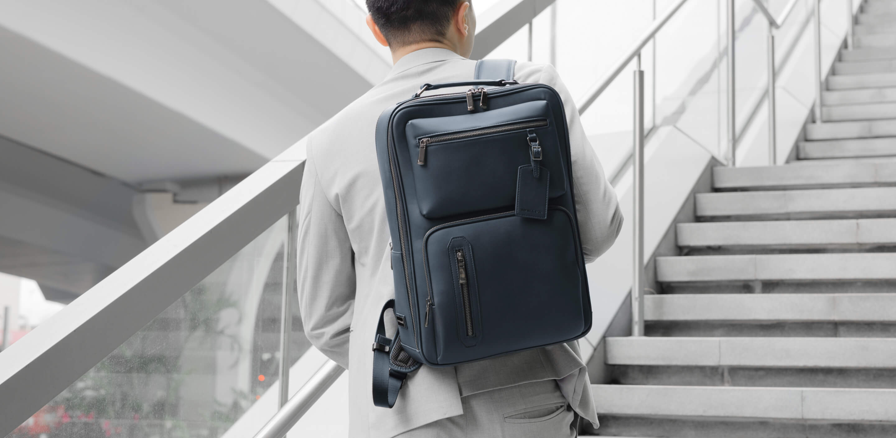 Circumference Search Imminent 4 Tips On Choosing The Best Business Backpack – Maverick & Co.