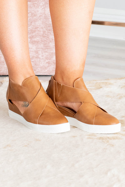 Heart Sneakers, Tan – Chic Soul