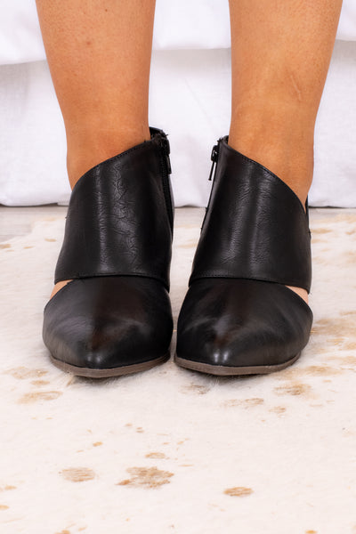 black shoe boots block heel