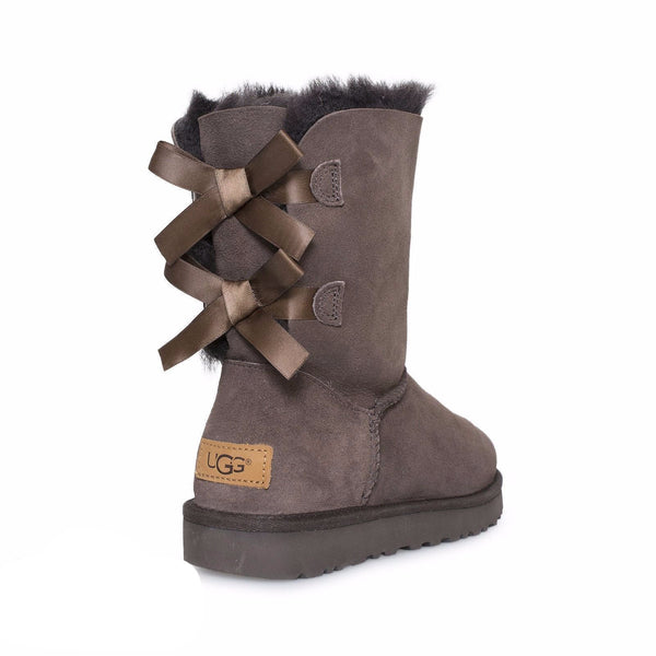 chocolate brown uggs with bows