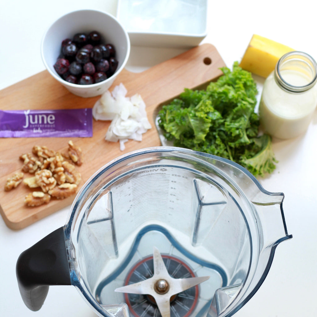 Vitamix berry smoothie superfoods