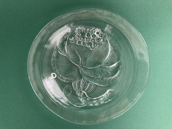 Pioni clear Glass Plate 21cm - by Oiva Toikka Nuutajärvi – Damsténs