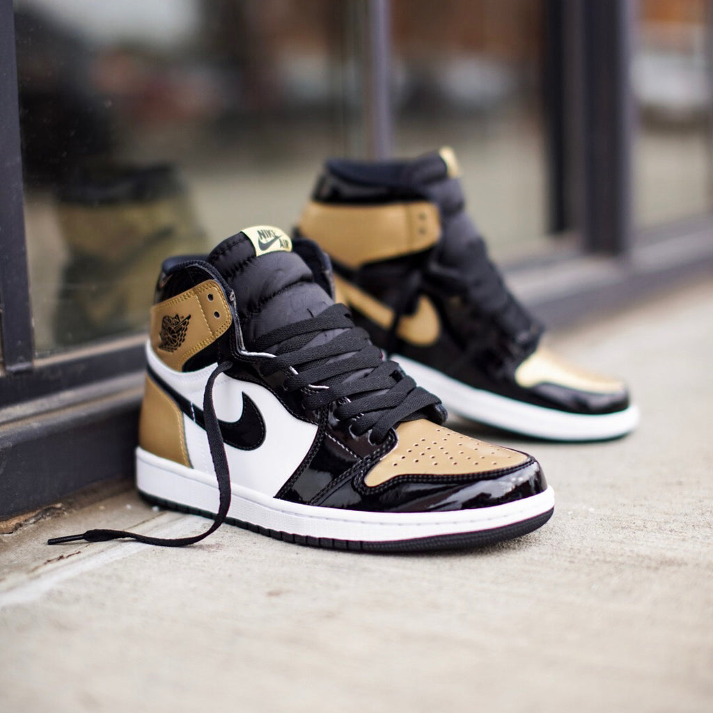 gold toe 1s outfit