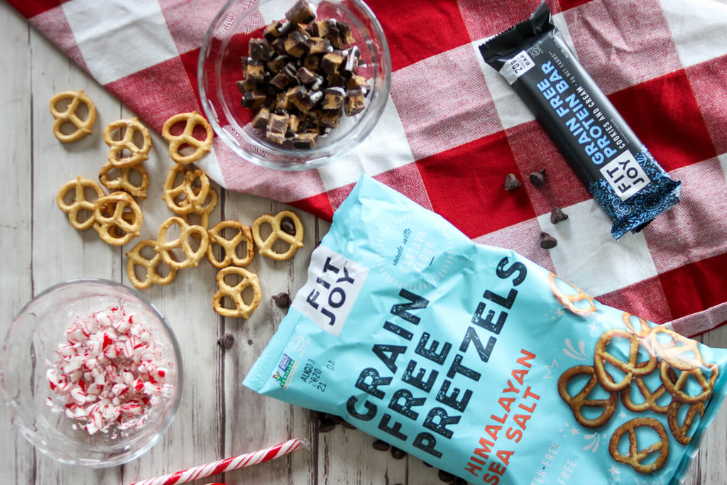 chocolate peppermint pretzel bark 