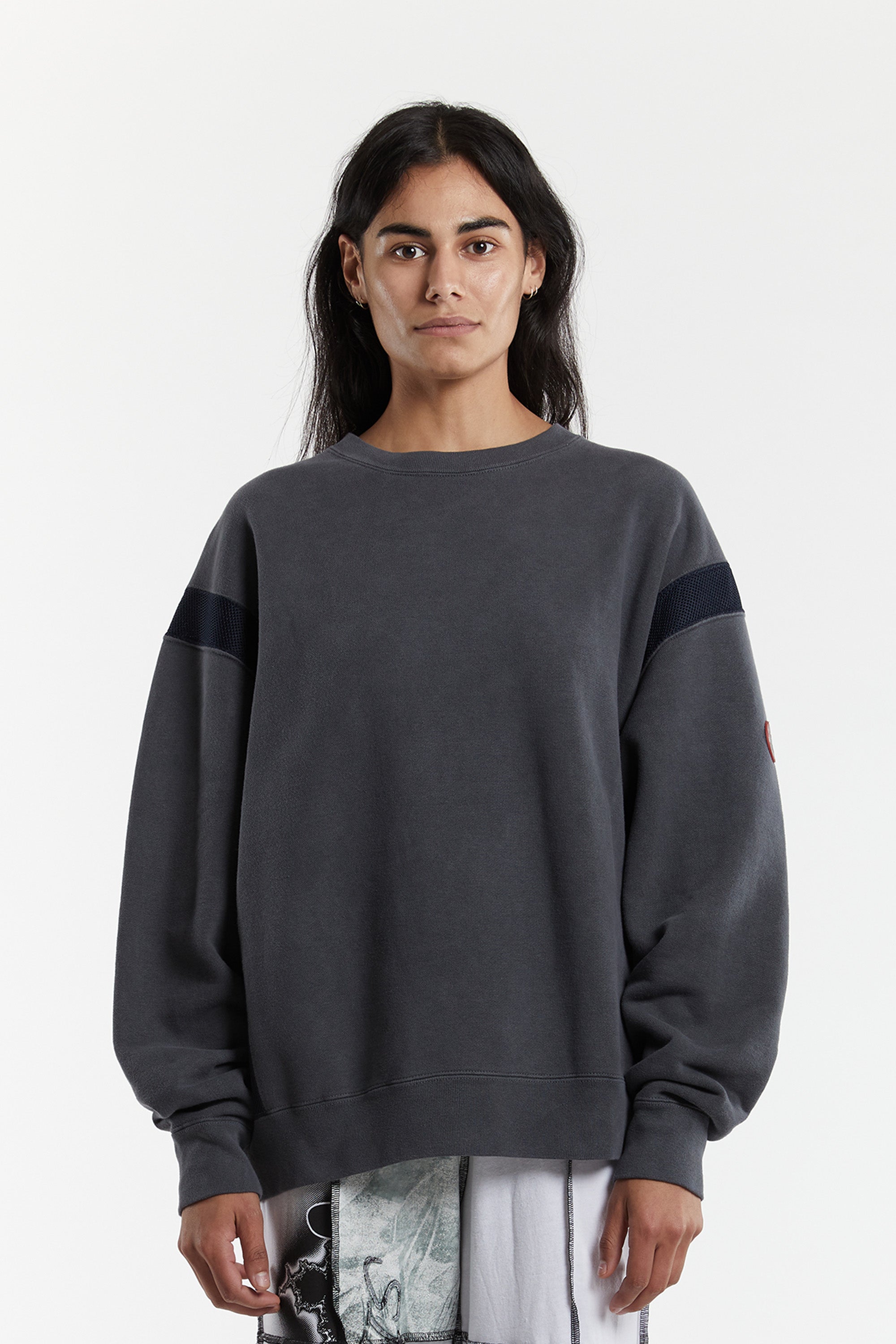 シーイー OVERDYE SIDE MESH CREW NECK-