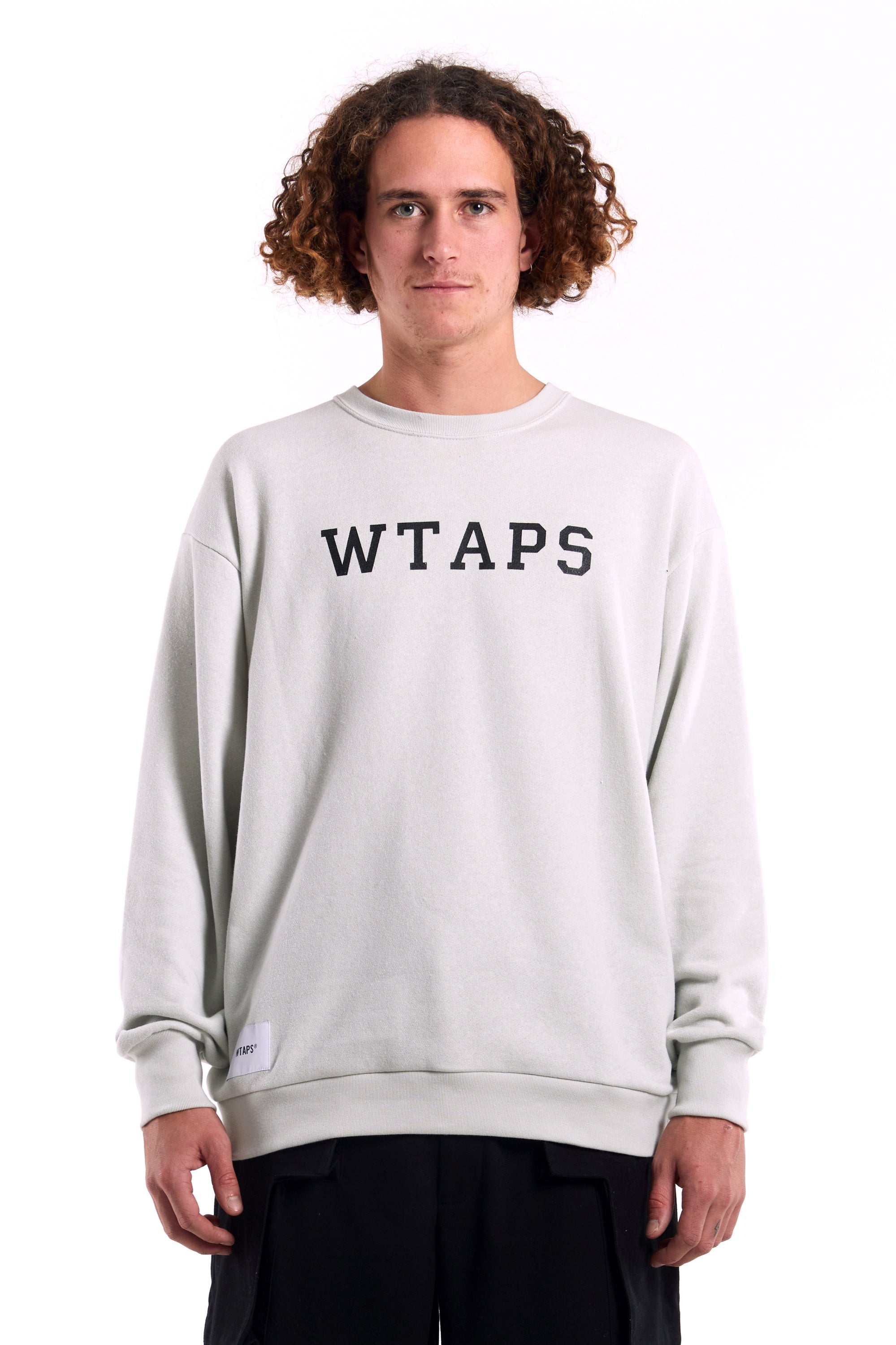 wtaps × champion academy crew neck | labiela.com