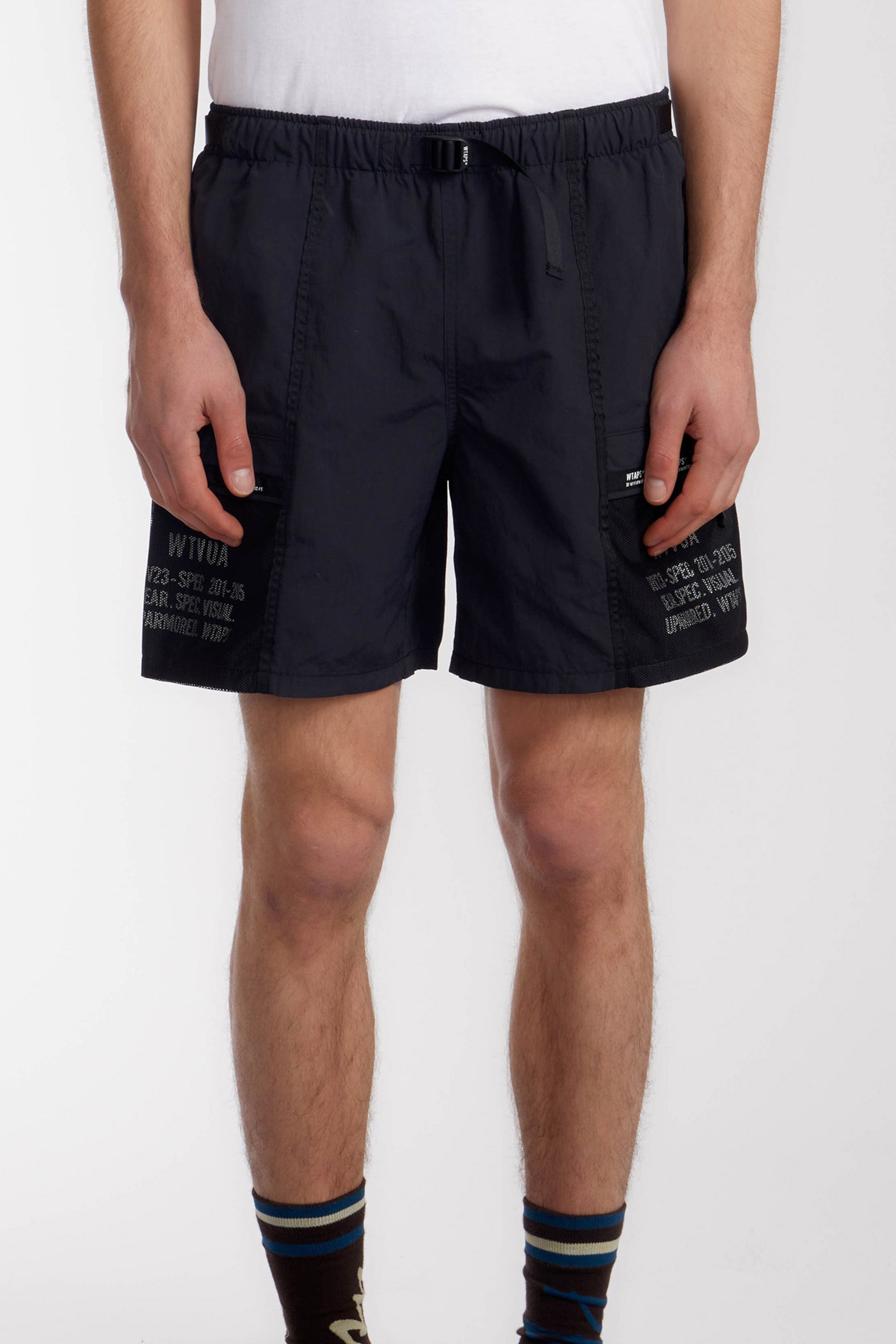 WTAPS ACADEMY SHORTS NYLON BLACK ハーフパンツ - ショートパンツ