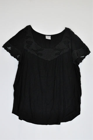 Contempo Black Lightweight Lace Trim Top Women Size 16