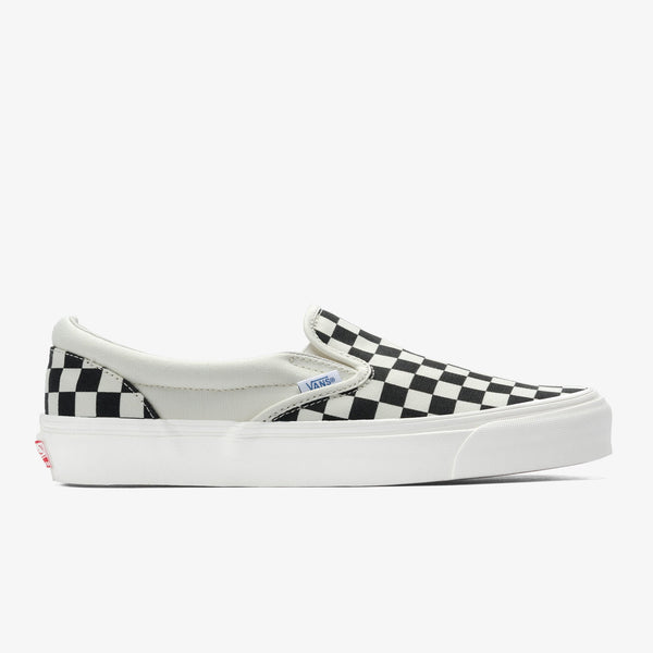 white and off white checkerboard vans