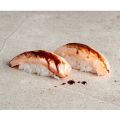 Nigiri de salmón flambeado con salsa de anguila (2 uds)