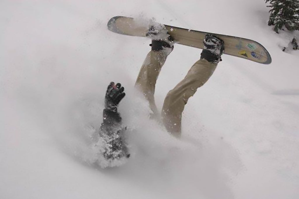 Venture snowboards rider crash