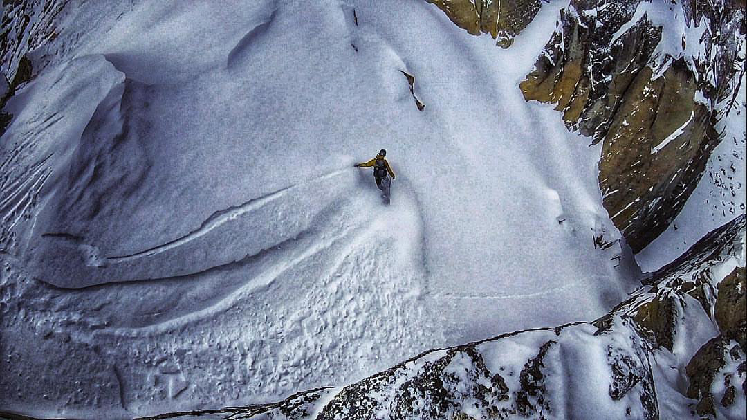 High walled Couloir. Venture Snowboards