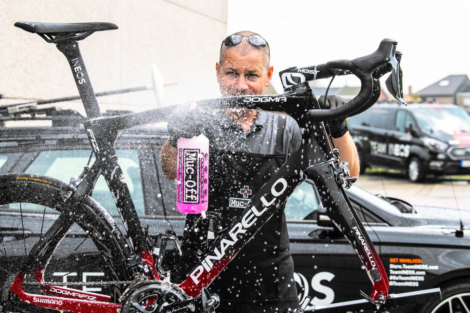 team ineos bikes