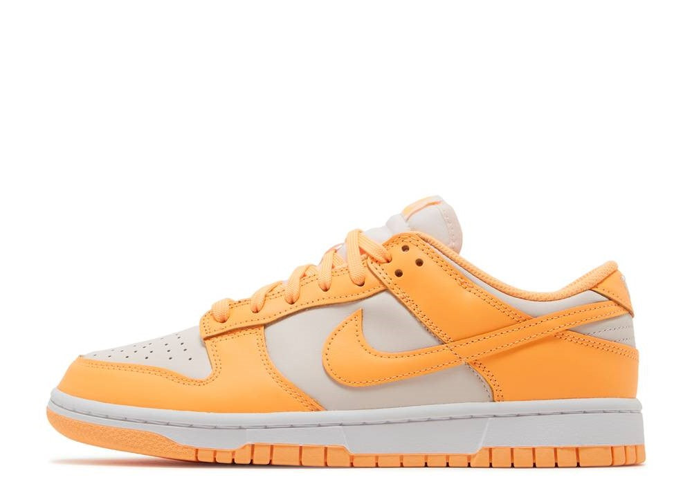 WMNS Nike Dunk Low 