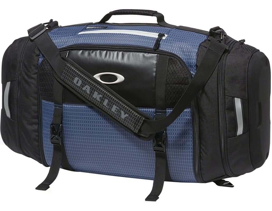 Oakley Fall 2017 Accessories | Mens Bags & Luggages Collection|Oakley Fall 2017 Accessories | Mens Bags & Luggages Collection