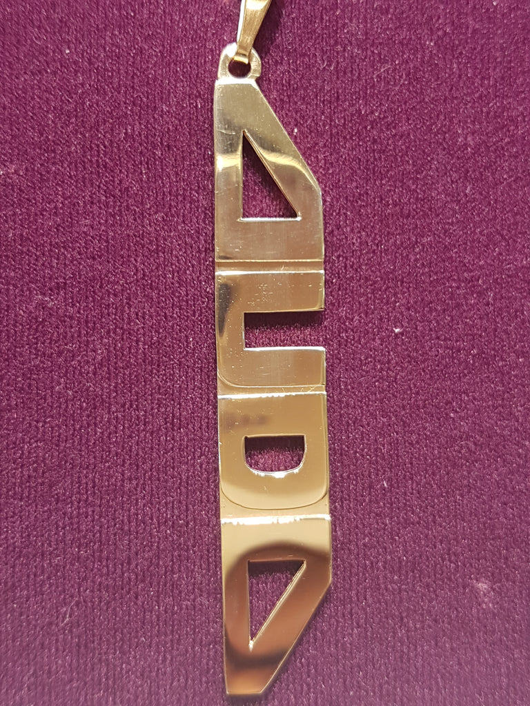 auda-name-plate-pendant-14-karat-gold