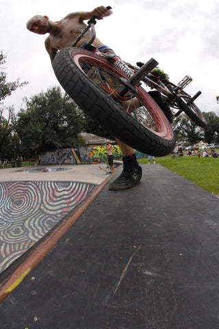 FITROY SKATEPARK CAL EGGINTON / BMX MELBOURNE 