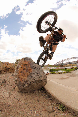 Timmy Hutchinson / Melbourne BMX / Drains 