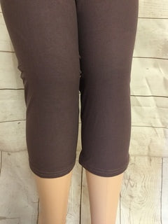 Solid Color Capri