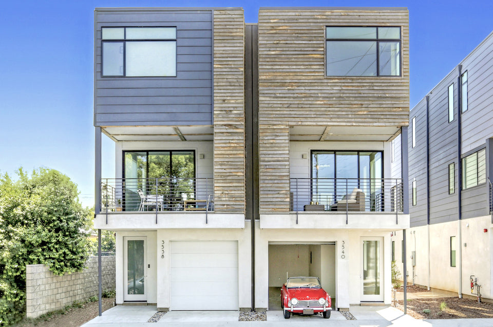 Horizontal reclaimed wood siding from Centennial Woods installed by Plant Prefab in Los Angeles CA