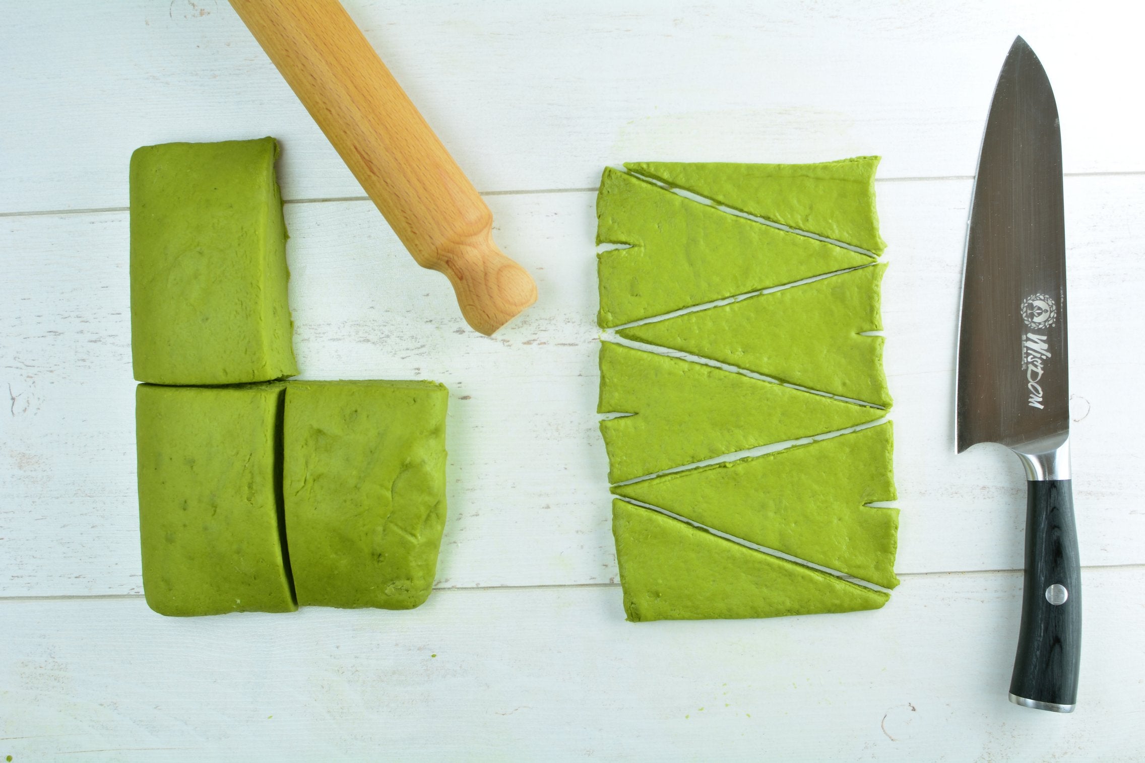 matcha-chocolate-croissants-dough