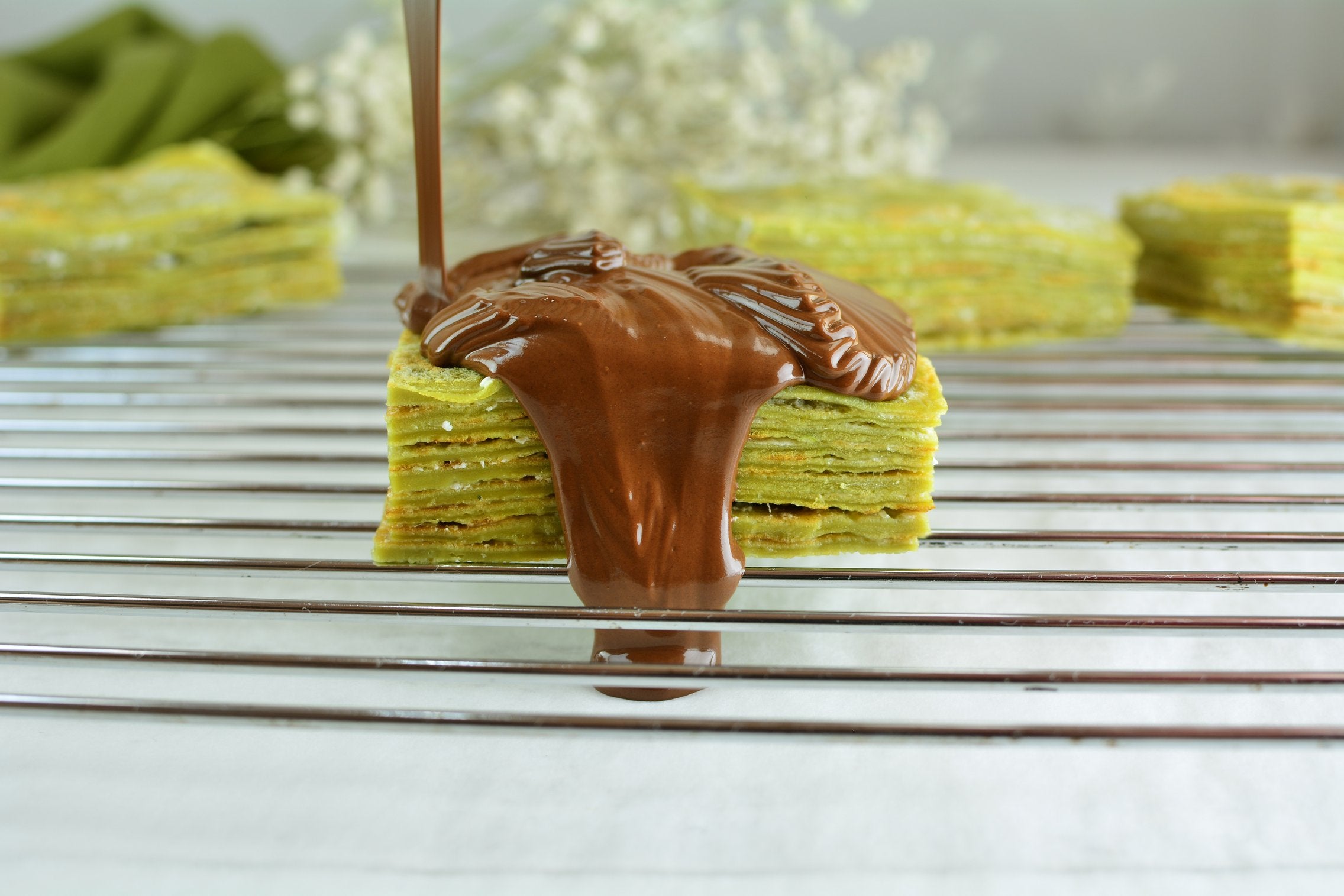 matcha-crepe-cakes-chocolate