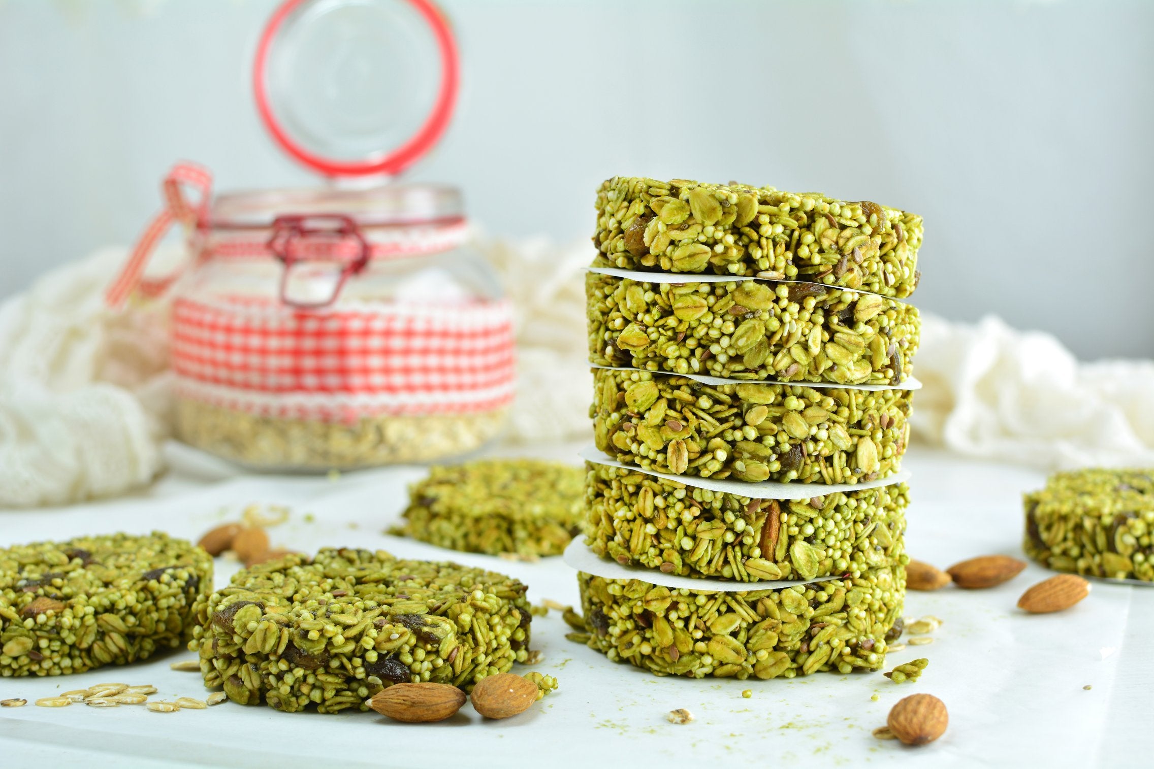 no-bake-matcha-quinoa-cookies-serving