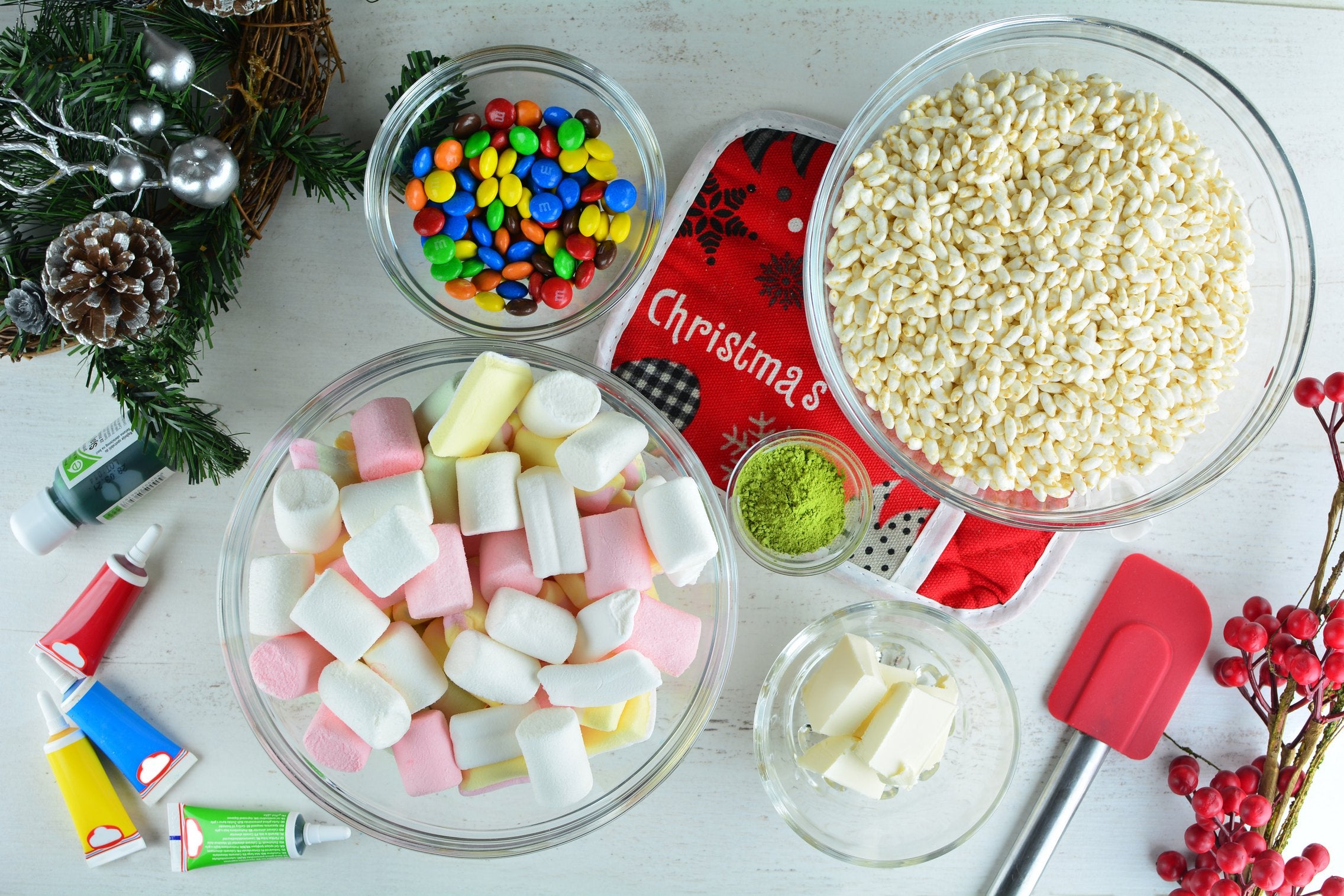 marshmallow-matcha-grinch-cookies-with-m-m-s-ingredients