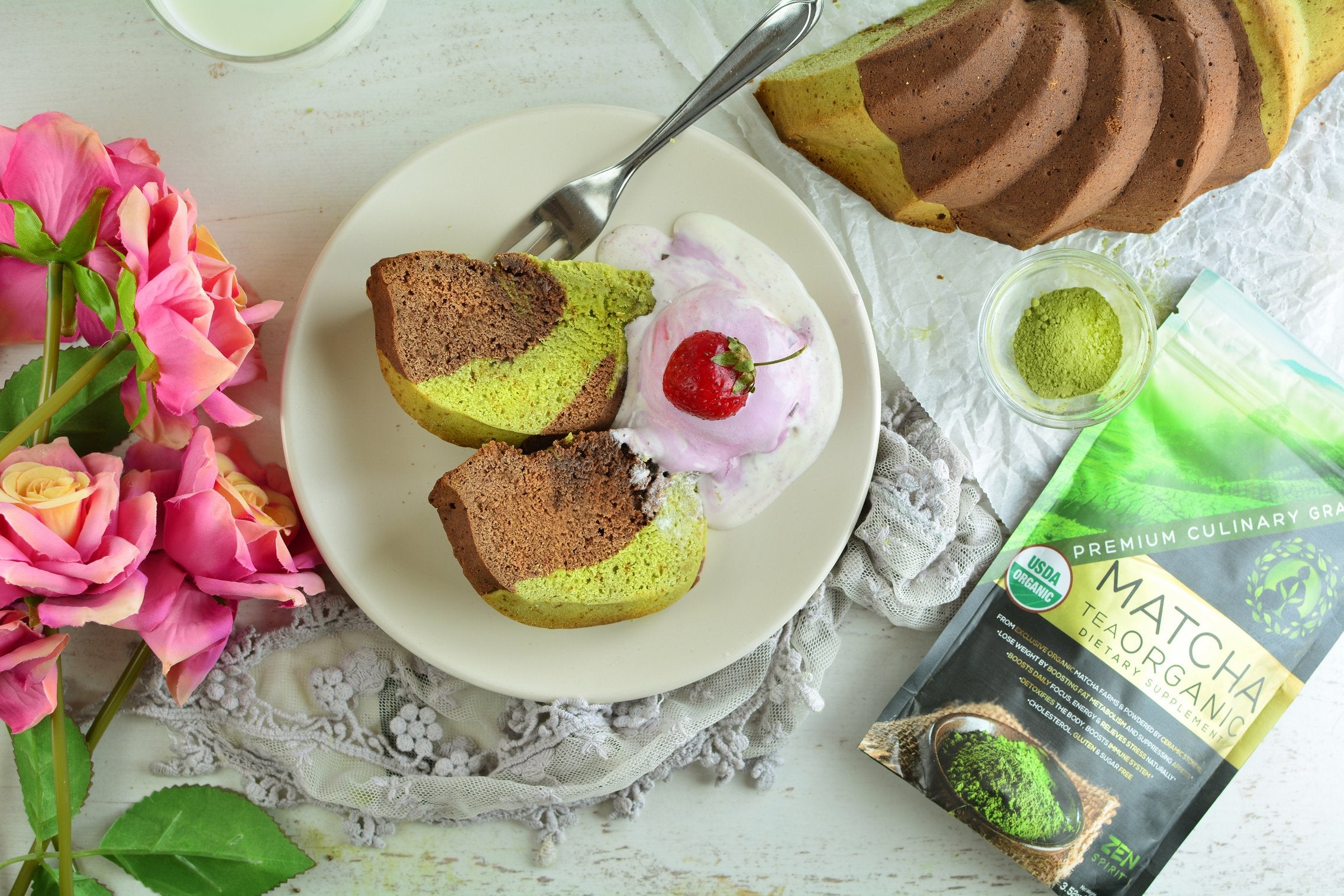 matcha-bundt-cake-serving