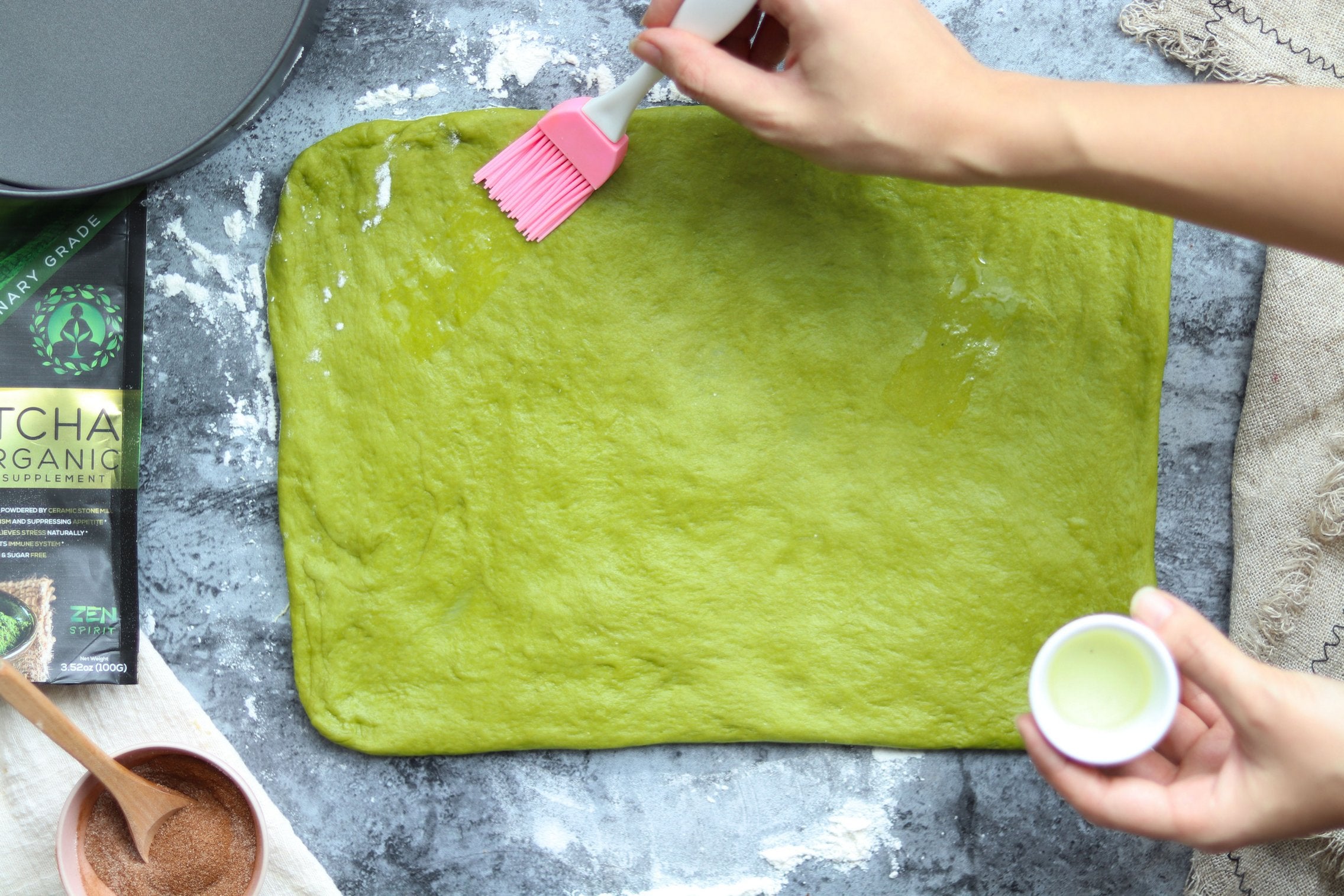 matcha-cinnamon-rolls-prep