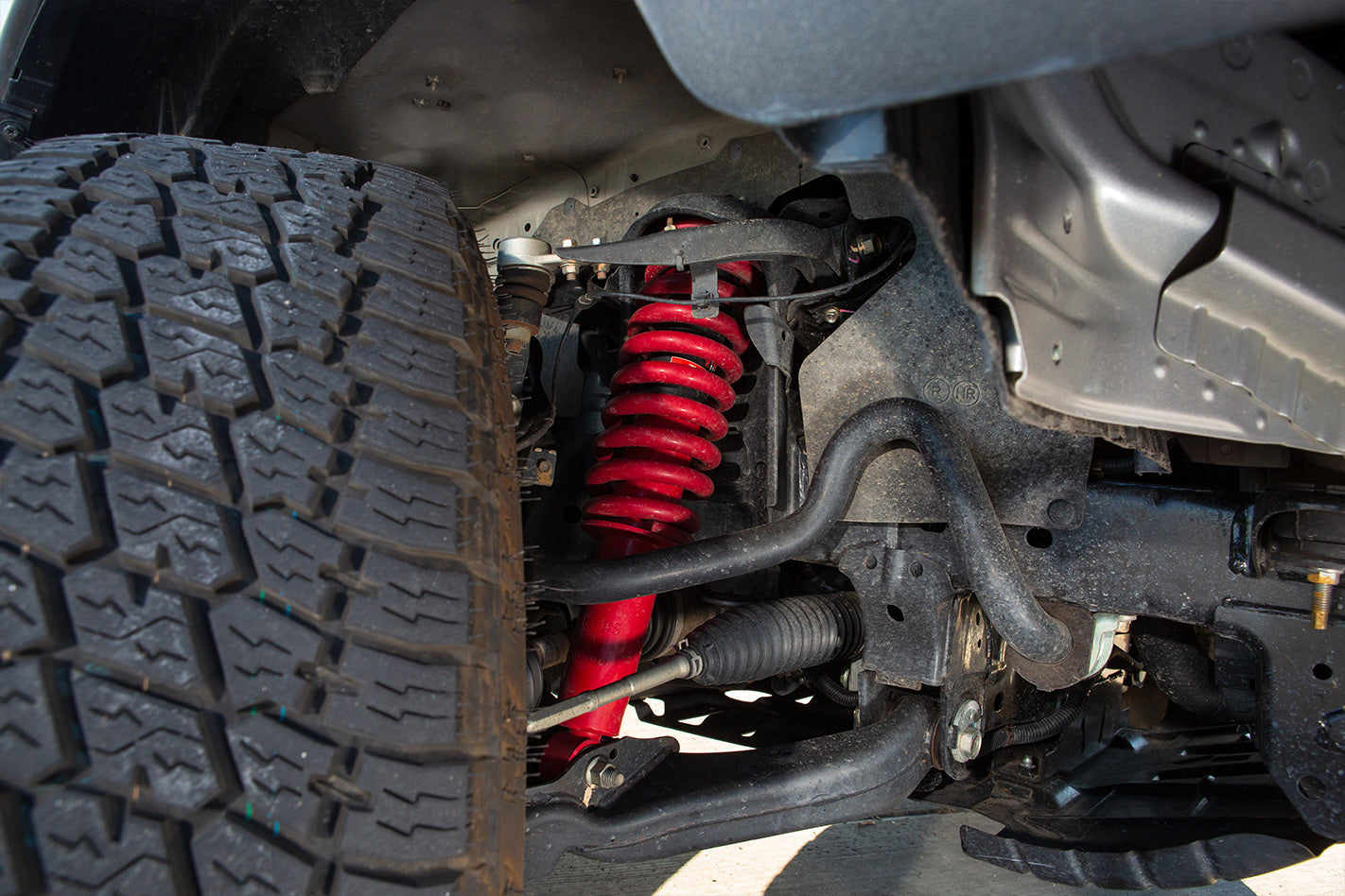 What Causes Leakage in the Shock Absorbers?