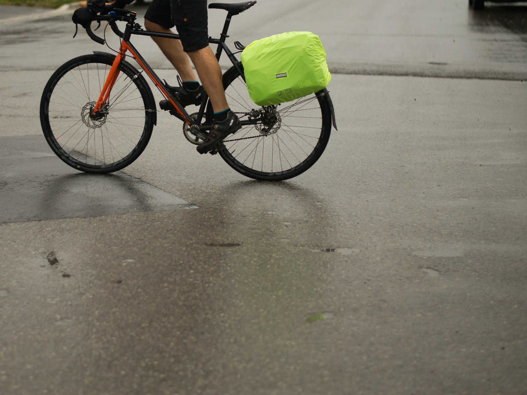 Two Wheel Gear - Bike Commuter with Rain Cover