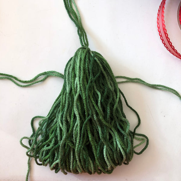 How to: Make a Holiday Tassel Ornament
