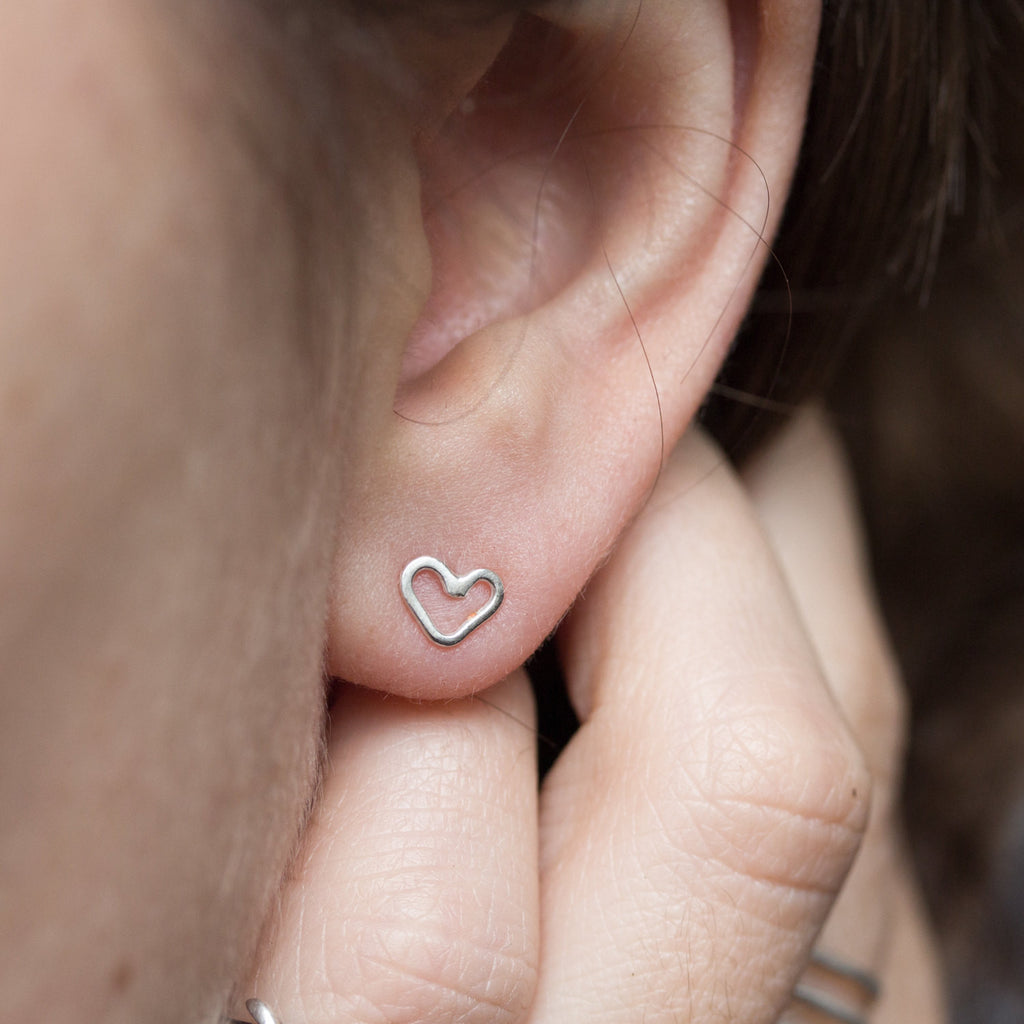 little stud earrings