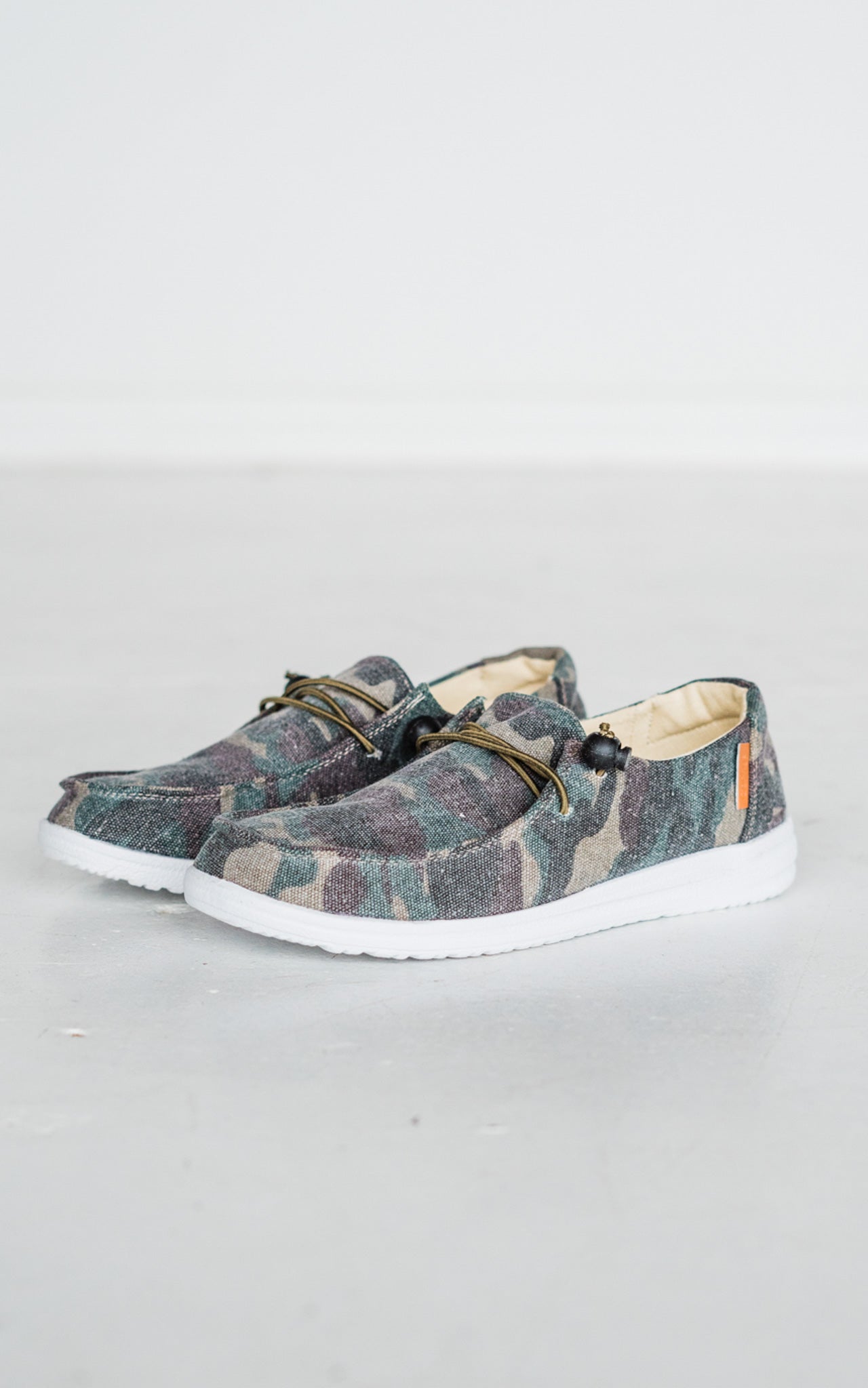 Corkys Kayak Sneaker in Camo