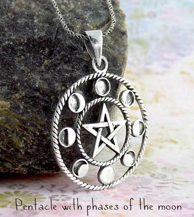Pentacle necklace with phases of the moon - Witch protection symbols